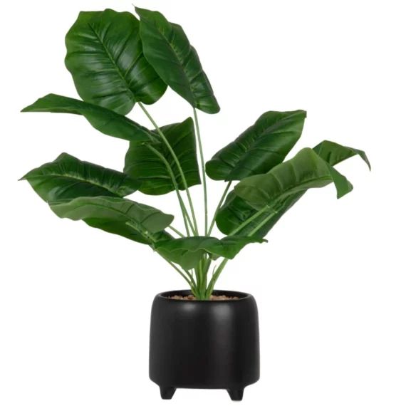 Plante artificielle verte et pot noir