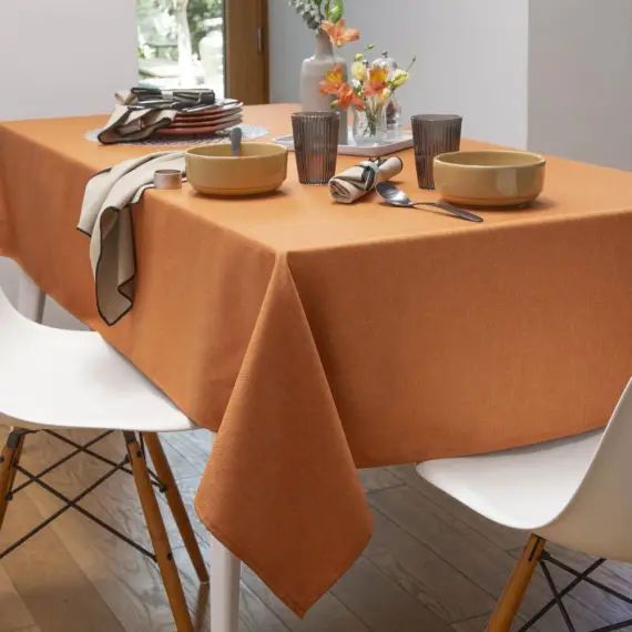 Nappe ronde 180×180 orange en polyester