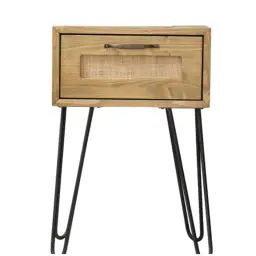 Table de chevet en bois de sapin et raphia en couleur marron