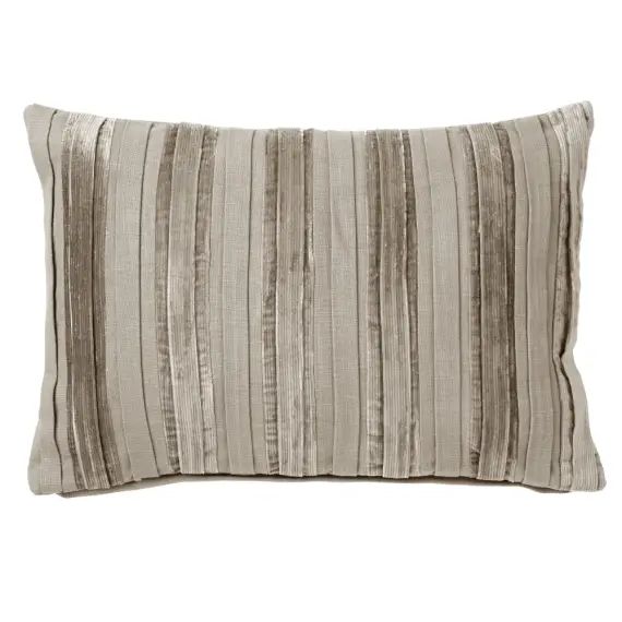 Coussin beige en velours 40×60 cm avec motif rayé