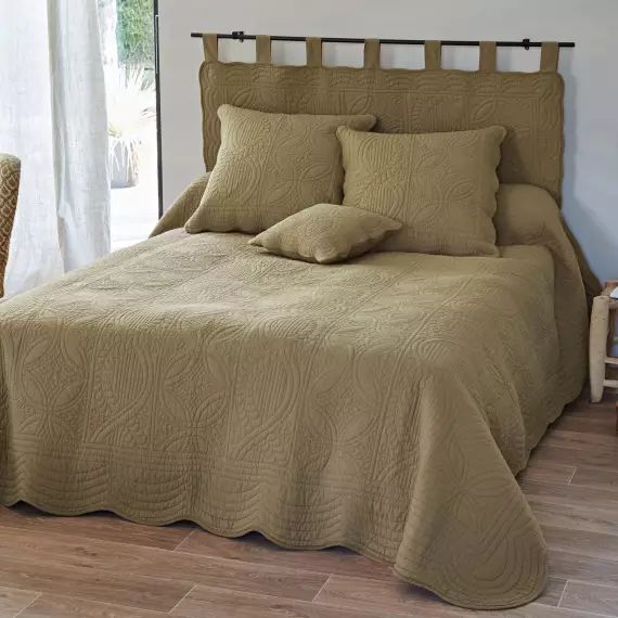 Jeté de lit 230×250 beige en coton