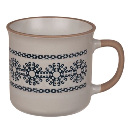 Tasse blanche en céramique motif flocons