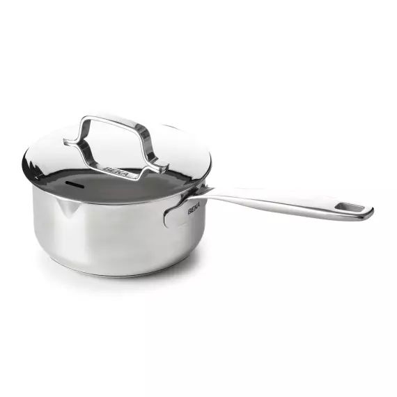 Casserole avec bec verseur et son couvercle   16 cm en inox argent