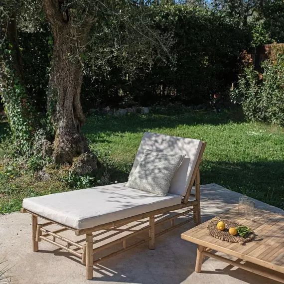 Transat chaise longue en bambou naturel Taman