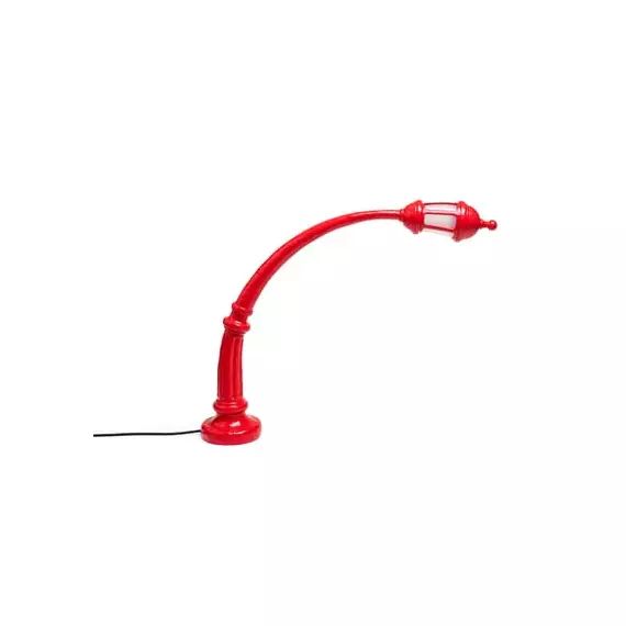 Lampe de table Street Lamp en Plastique, Résine – Couleur Rouge – 52.41 x 52.41 x 59 cm – Designer Studio Job