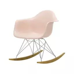 Rocking chair Eames Plastic Armchair en Plastique, Érable massif – Couleur Rose – 63 x 82.77 x 76 cm – Designer Charles & Ray Eames