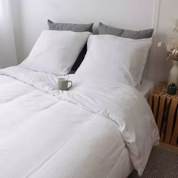 Parure de lit géométrique et réversible coton blanc 240 x 260