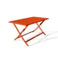 image de table de jardin scandinave 