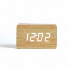 Horloge digitale aspect bois en plastique beige