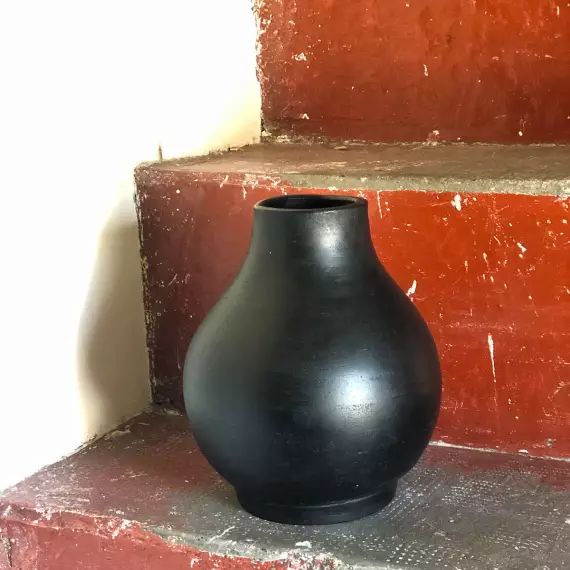 Vase en terre cuite noir Alma fait main