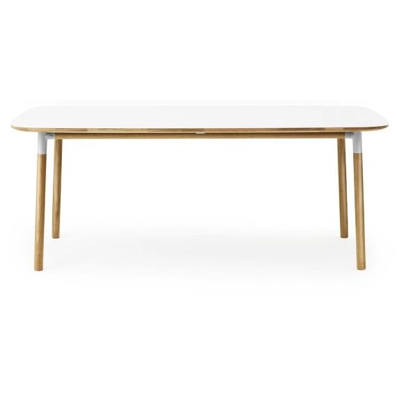 Table en chêne blanc Form – Normann Copenhagen