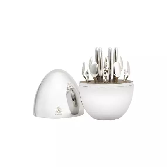 Set de couverts Mood en Métal, Métal argenté – Couleur Métal – 34.76 x 34.76 x 34.76 cm