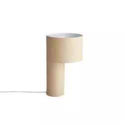Lampe de table Tangent en Métal, Acier laqué – Couleur Beige – 28.85 x 28.85 x 34 cm – Designer Frederik Kurzweg