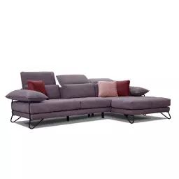 Canapé d’angle droit 4 places en tissu violet avec coussins déco