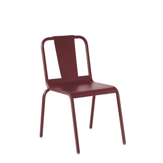 Chaise en acier rouge