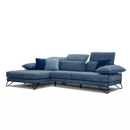 Canapé d’angle gauche 4 places en tissu bleu foncé avec coussins déco
