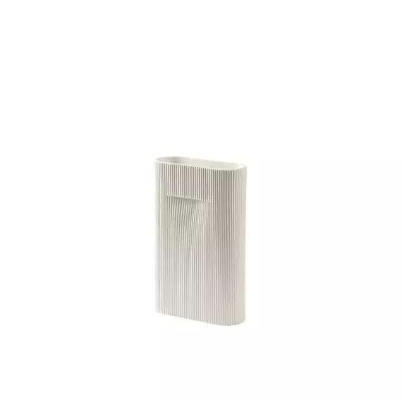 Vase Ridge en Céramique, Faïence – Couleur Blanc – 23 x 24.66 x 35 cm – Designer Studio Kaksikko