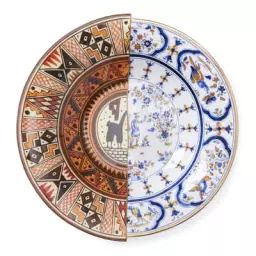 Assiette creuse Hybrid en Céramique, Porcelaine – Couleur Multicolore – 19.31 x 19.31 x 4.3 cm – Designer Studio CTRLZAK