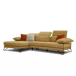 Canapé d’angle gauche 4 places en tissu jaune avec coussins déco