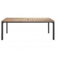 image de table de jardin scandinave