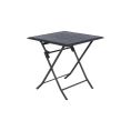 image de table de jardin scandinave 