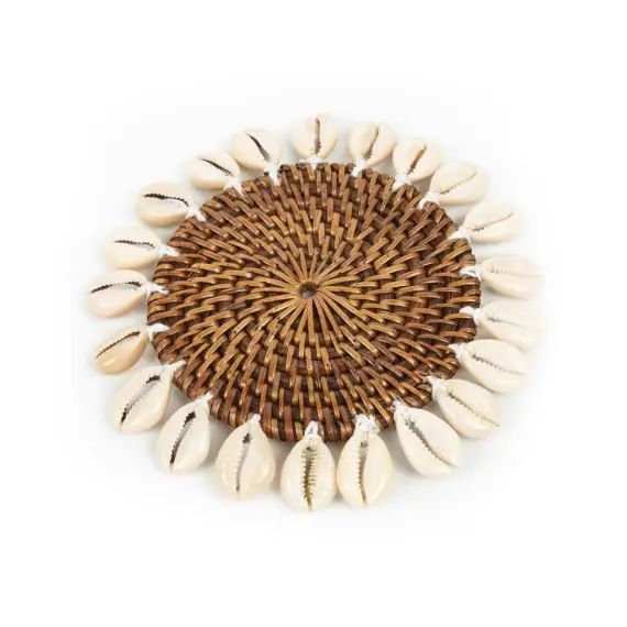 Sous-verres en coquillages bruns et naturels