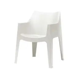 Chaise design en plastique blanc