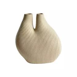 Vase W&S en Céramique, Porcelaine – Couleur Beige – 20 x 14 x 22 cm – Designer Wang & Söderström
