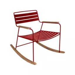 Rocking chair Surprising en Métal, Teck – Couleur Rouge – 69 x 89 x 76 cm – Designer Harald Guggenbichler
