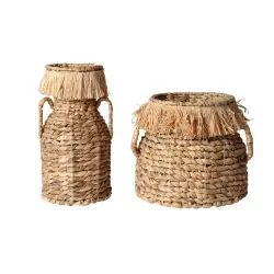 Paniers en fibre naturelle, raphia et fer en naturel
