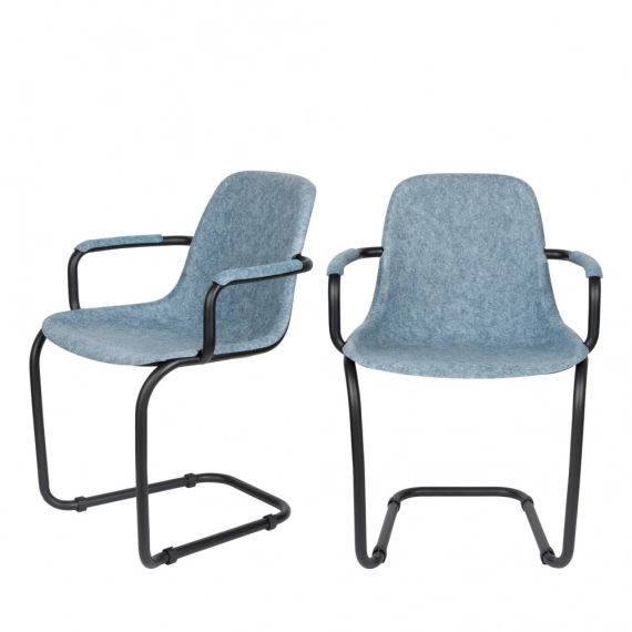 2 chaises avec accoudoirs en plastique bleu clair