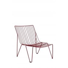 Chaise longue en acier rouge