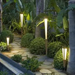 TINKA TECKA-Torche d’extérieur LED à planter rechargeable & solaire Bois H120cm