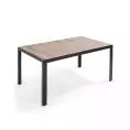 image de table de jardin scandinave 