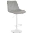 image de tabourets de bar scandinave 