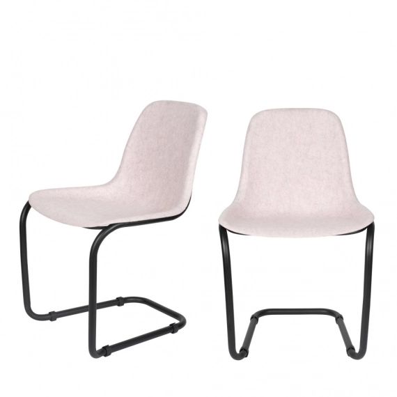 2 chaises en plastique rose pastel
