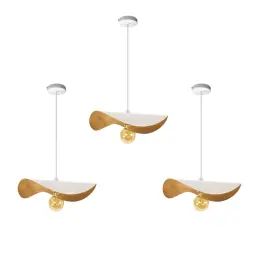 Suspension métal  blanc d&rsquo;ivoire et doré