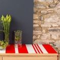 image de cuisine et table scandinave Chemin de table rouge 50×155