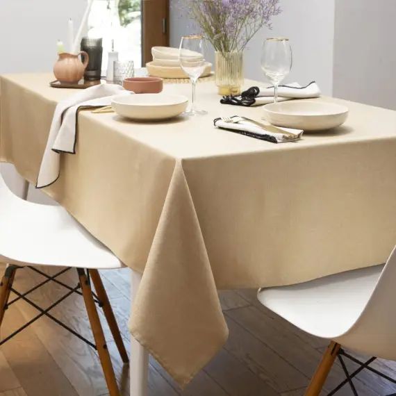 Nappe carrée 150×150 beige en polyester