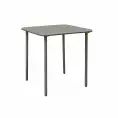 image de table de jardin scandinave 