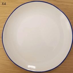 Set de 4 assiettes plates en céramique blanche et liseré bleu – Baltique