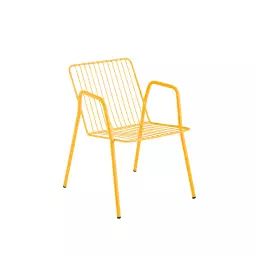 Chaise en acier jaune