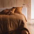 image de linge de lit scandinave Housse de couette fermeture boutons en lin lavé marron cuivre 260×240