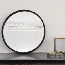 Miroir rond en métal noir mat 40 cm Soho Arne Lykke