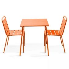 Table de jardin carrée et 2 chaises acier orange