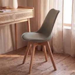 Chaise style scandinave vert sauge et hévéa