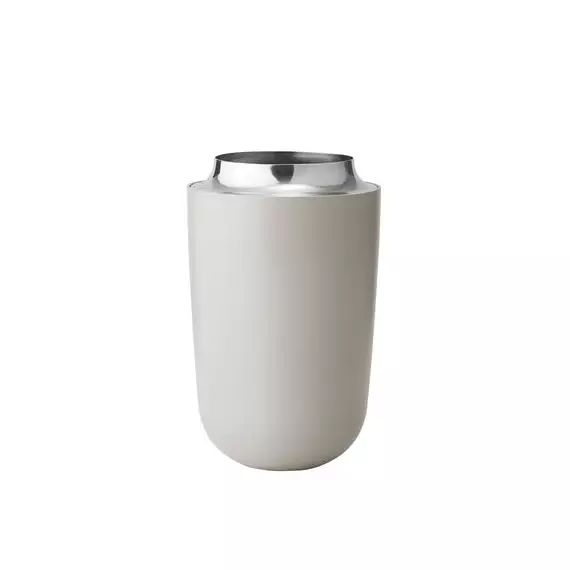 Vase Concave en Métal, Aluminium poudré – Couleur Beige – 20.8 x 20.8 x 22.5 cm – Designer Søren  Refsgaard