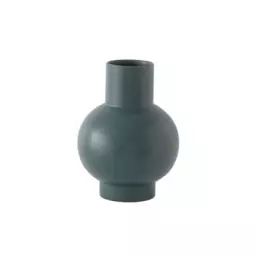 Vase Strøm en Céramique – Couleur Vert – 24.99 x 24.99 x 16 cm – Designer Nicholai Wiig-Hansen