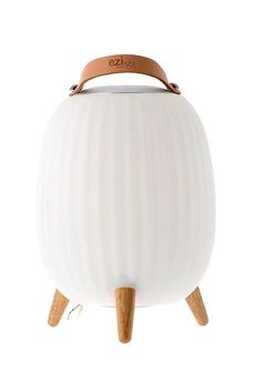 image de enceinte sans fil scandinave 