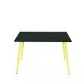 image de table de jardin scandinave 